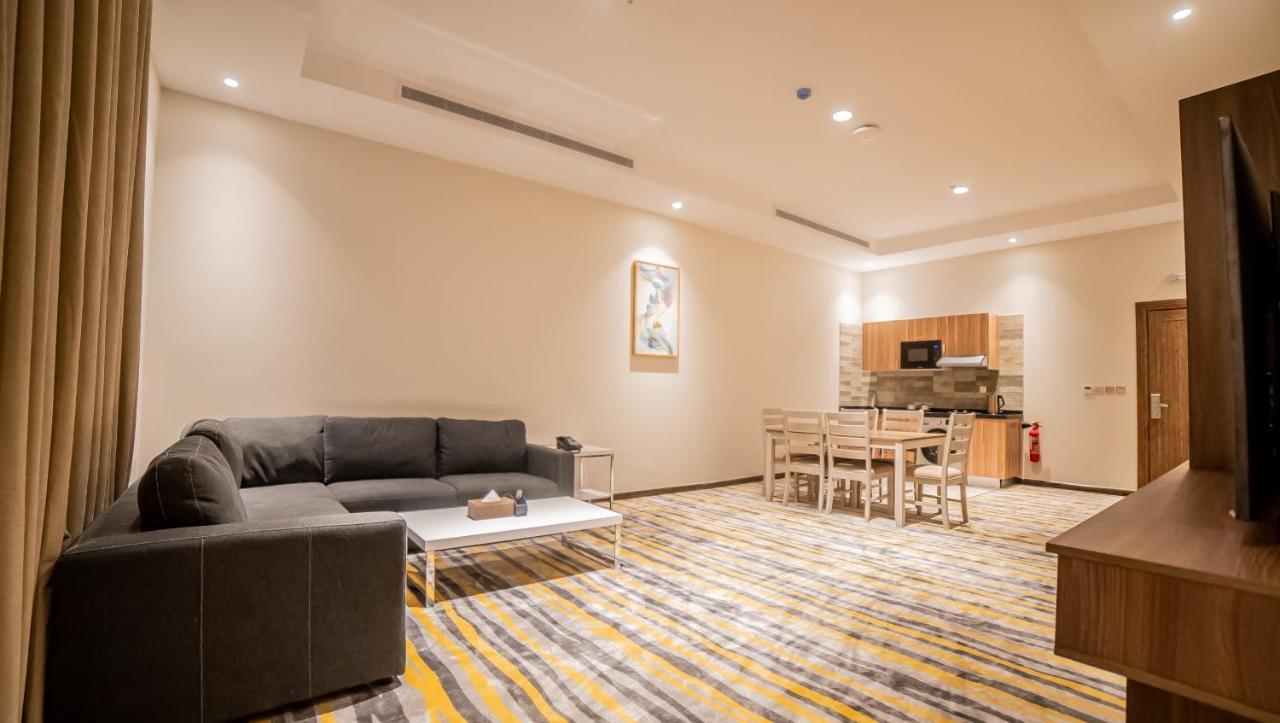 Diyar Home Hotel Baljurashi Exterior photo